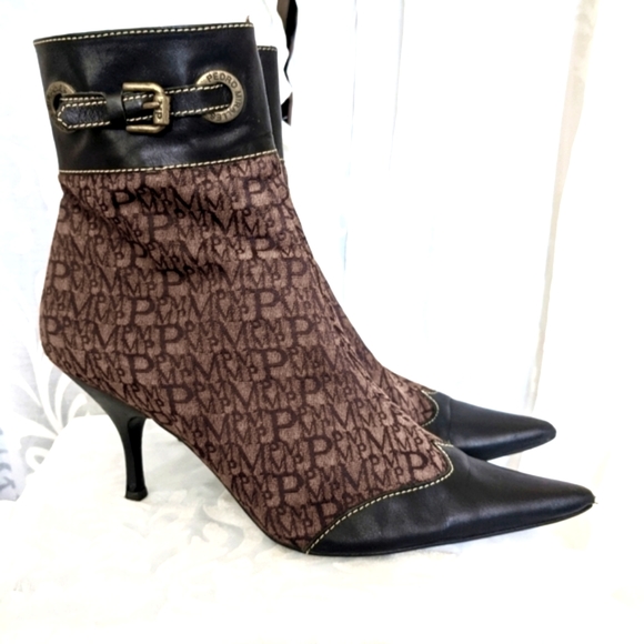 Pedro Miralles Shoes - Get 50% off- PEDRO MIRALLES Size 9 Medium Vintage heeled Ankle Boots